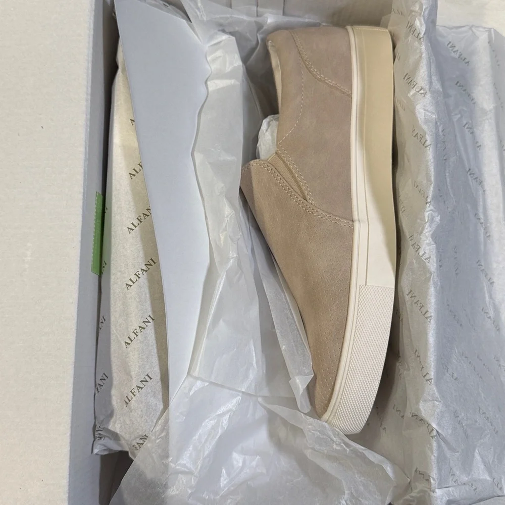 Alfani Men's Thomas Slip-On Sneakers- Off White- Size 8.5